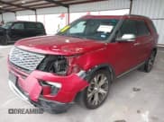 ✅ 2019 Ford Explorer Platinum • VIN: 1FM5K8HT2KGA52779 • Lot: 41622838. Wystawiony na IAAI z przebiegiem 128 555 mil. Bezpłatny archiwum sprzedaży aukcyjnych z USA i szczegółowy raport historii pojazdu na DreamBid. Zdjęcie 2.