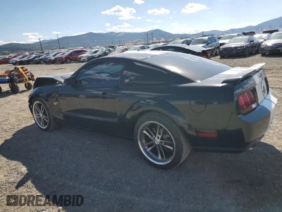 ✅ 2006 Ford Mustang GT Deluxe • VIN: 1ZVHT82H765156007 • Лот: 66899865. Опубликован ранее на Copart с пробегом 42 666 миль. Бесплатный доступ к архиву аукционных продаж из США и подробный отчёт об истории автомобиля на DreamBid. Изображение 2.