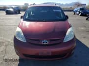 ✅ 2010 Toyota Sienna XLE • VIN: 5TDYK4CC0AS323487 • Lot: 82610125. Listed on Copart with 124,003 mi. Free auction sales archive from the USA and detailed vehicle history report at DreamBid. Image 5.