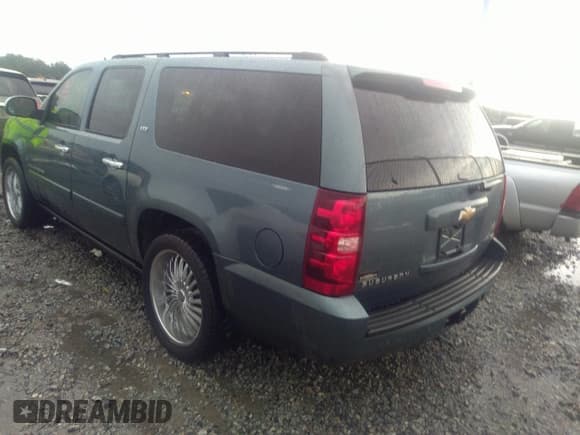 ✅ 2008 Chevrolet Suburban 2LT • VIN: 3GNFC16008G150705 • Lot: 42466375. Listed on IAAI with 237,486 mi. Free auction sales archive from the USA and detailed vehicle history report at DreamBid. Image 3.