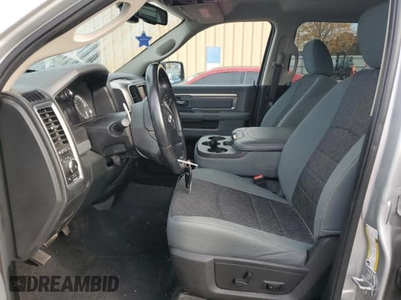 ✅ 2018 Ram 1500 Big Horn • VIN: 3C6RR7LG7JG252668 • Лот: 91438705. Опубликован ранее на Copart с пробегом 86 007 миль. Бесплатный доступ к архиву аукционных продаж из США и подробный отчёт об истории автомобиля на DreamBid. Изображение 7.