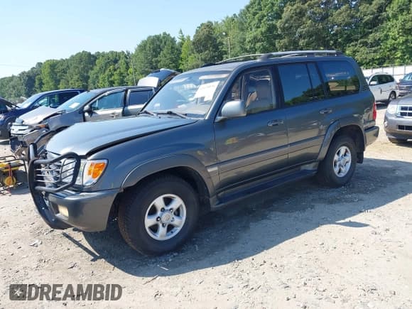 ✅ 2000 Toyota Land Cruiser • VIN: JT3HT05J9Y0112145 • Lot: 42638846. Listed on IAAI with 386,043 mi. Free auction sales archive from the USA and detailed vehicle history report at DreamBid. Image 2.