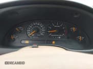 ✅ 1998 Ford Mustang GT • VIN: 1FAFP45X9WF105831 • Lot: 41891002. Wystawiony na IAAI z przebiegiem 80 381 mil. Bezpłatny archiwum sprzedaży aukcyjnych z USA i szczegółowy raport historii pojazdu na DreamBid. Zdjęcie 7.