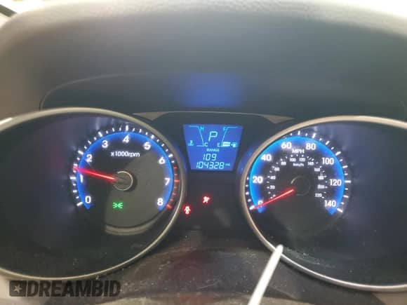 2014 Hyundai Tucson Limited with VIN KM8JUCAG2EU806309, listed as a Copart auction lot 66015735 with 104,328 mi miles and Salvage title. Bid and sale history available at DreamBid. Image 9.