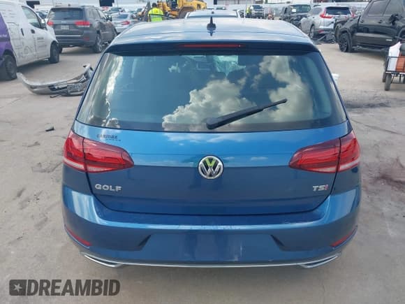 ✅ 2018 Volkswagen Golf S • VIN: 3VWG17AU3JM251824 • Лот: 43022759. Опубликован ранее на IAAI с пробегом 110 903 миль. Бесплатный доступ к архиву аукционных продаж из США и подробный отчёт об истории автомобиля на DreamBid. Изображение 17.