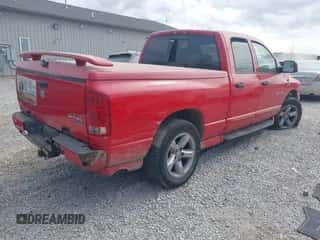 2006 Dodge 1500 SLT z VIN 1D7HU18226S529732, wystawiony jako IAAI lot #43381054 z przebiegiem 127 255 mil mil oraz . Historia ofert i sprzedaży dostępna na DreamBid. Obrazek 4.