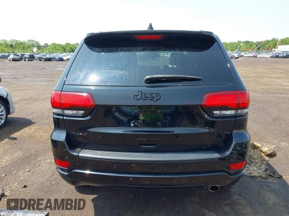 ✅ 2019 Jeep Grand Cherokee Upland • VIN: 1C4RJFAG3KC561877 • Lot: 42398812. Listed on IAAI with 69,556 mi. Free auction sales archive from the USA and detailed vehicle history report at DreamBid. Image 17.
