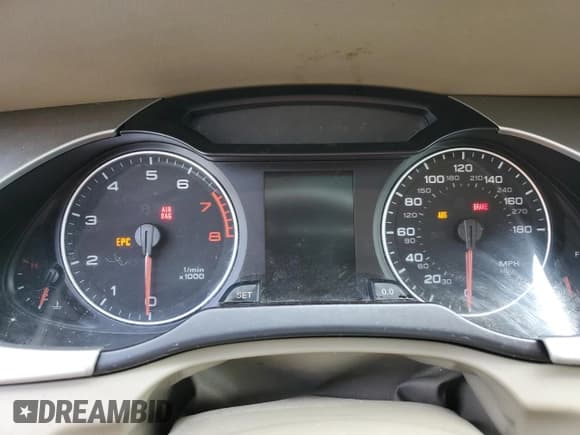 ✅ 2009 Audi A4 Premium • VIN: WAUVF78K29A182355 • Лот: 52485535. Опубликован ранее на Copart с пробегом Не указан. Бесплатный доступ к архиву аукционных продаж из США и подробный отчёт об истории автомобиля на DreamBid. Изображение 9.