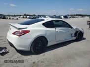 ✅ 2010 Hyundai Genesis Coupe Track • VIN: KMHHU6KH7AU020815 • Lot: 80493575. Wystawiony na Copart z przebiegiem 185 108 mil. Bezpłatny archiwum sprzedaży aukcyjnych z USA i szczegółowy raport historii pojazdu na DreamBid. Zdjęcie 3.