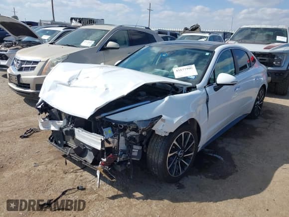 ✅ 2021 Hyundai Sonata Limited • VIN: 5NPEH4J25MH069930 • Lot: 43177990. Listed on IAAI with 44,083 mi. Free auction sales archive from the USA and detailed vehicle history report at DreamBid. Image 2.