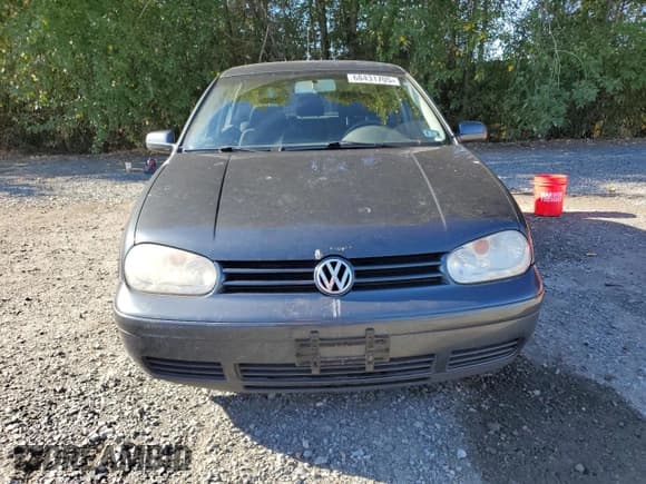 ✅ 2006 Volkswagen Golf GL • VIN: 9BWFL61J764001326 • Lot: 68431705. Wystawiony na Copart z przebiegiem 98 142 mil. Bezpłatny archiwum sprzedaży aukcyjnych z USA i szczegółowy raport historii pojazdu na DreamBid. Zdjęcie 5.