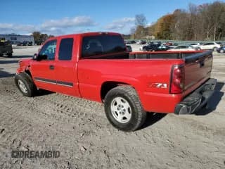 ✅ 2005 Chevrolet Silverado 1500 Z71 • VIN: 1GCEK19Z95Z124651 • Лот: 81789574. Опубликован ранее на Copart с пробегом 171 457 миль. Бесплатный доступ к архиву аукционных продаж из США и подробный отчёт об истории автомобиля на DreamBid. Изображение 2.
