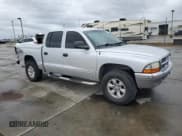✅ 2004 Dodge Dakota SLT • VIN: 1D7HG48N34S774345 • Lot: 82226034. Wystawiony na Copart z przebiegiem 177 733 mil. Bezpłatny archiwum sprzedaży aukcyjnych z USA i szczegółowy raport historii pojazdu na DreamBid. Zdjęcie 4.