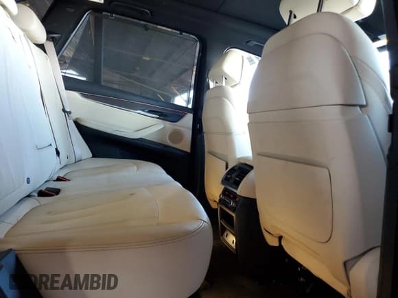 ✅ 2018 BMW X5 sDrive35i • VIN: 5UXKR2C57J0Z14683 • Lot: 89893955. Listed on Copart with 83,020 mi. Free auction sales archive from the USA and detailed vehicle history report at DreamBid. Image 11.