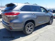 ✅ 2018 Toyota Highlander LE • VIN: 5TDZZRFH7JS250025 • Lot: 42635985. Listed on IAAI with 122,488 mi. Free auction sales archive from the USA and detailed vehicle history report at DreamBid. Image 4.