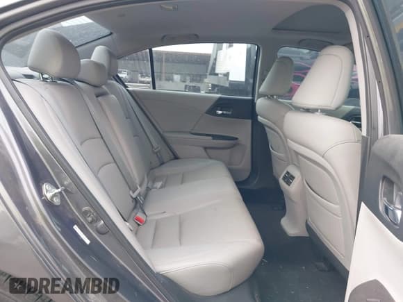 ✅ 2014 Honda Accord EX-L • VIN: 1HGCR2F8XEA283599 • Lot: 43710395. Wystawiony na IAAI z przebiegiem 59 102 mil. Bezpłatny archiwum sprzedaży aukcyjnych z USA i szczegółowy raport historii pojazdu na DreamBid. Zdjęcie 8.