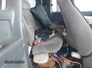 ✅ 2003 GMC Sierra 2500HD SLT • VIN: 1GTHK29UX3E373066 • Lot: 42588010. Wystawiony na IAAI z przebiegiem 326 667 mil. Bezpłatny archiwum sprzedaży aukcyjnych z USA i szczegółowy raport historii pojazdu na DreamBid. Zdjęcie 8.