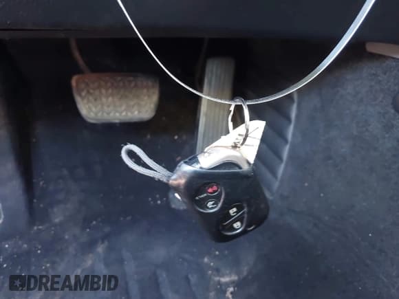 ✅ 2009 Lexus LS 460 • VIN: JTHCL46FX95004000 • Lot: 41994865. Listed on IAAI with 178,807 mi. Free auction sales archive from the USA and detailed vehicle history report at DreamBid. Image 11.