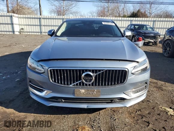 ✅ 2018 Volvo S90 Inscription • VIN: LVYBC0AL2JP028764 • Лот: 82484124. Опубликован ранее на Copart с пробегом 102 130 миль. Бесплатный доступ к архиву аукционных продаж из США и подробный отчёт об истории автомобиля на DreamBid. Изображение 5.