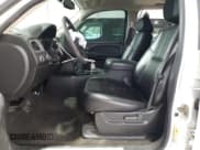 ✅ 2008 Chevrolet Suburban Commercial • VIN: 3GNGK26K58G254718 • Lot: 53383425. Wystawiony na Copart z przebiegiem 146 068 mil. Bezpłatny archiwum sprzedaży aukcyjnych z USA i szczegółowy raport historii pojazdu na DreamBid. Zdjęcie 7.