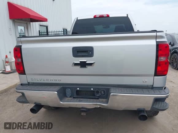 2015 Chevrolet Silverado 1500 LT with VIN 1GCUKREC7FF202620, listed as a IAAI auction lot 42424673 with 110,125 mi miles and . Bid and sale history available at DreamBid. Image 16.