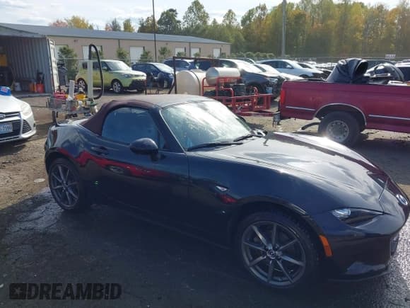 ✅ 2018 Mazda MX-5 Miata Grand Touring • VIN: JM1NDAD78J0203968 • Лот: 43544886. Опубликован ранее на IAAI с пробегом 45 081 миль. Бесплатный доступ к архиву аукционных продаж из США и подробный отчёт об истории автомобиля на DreamBid. Изображение 1.