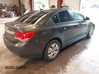 2014 Chevrolet Cruze LS with VIN 1G1PA5SG4E7185342, listed as a IAAI auction lot 43365003 with 120,955 mi miles and . Bid and sale history available at DreamBid. Image 4.