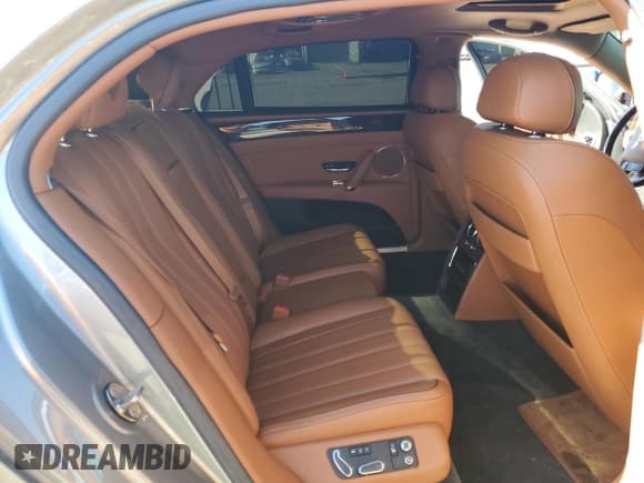 ✅ 2014 Bentley Flying Spur • VIN: SCBEC9ZA7EC090575 • Lot: 57110315. Listed on Copart with 19,083 mi. Free auction sales archive from the USA and detailed vehicle history report at DreamBid. Image 10.