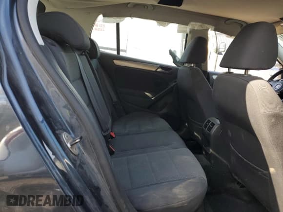 ✅ 2010 Volkswagen Golf • VIN: WVWDA7AJ5AW115268 • Lot: 74520894. Listed on Copart with 256,262 mi. Free auction sales archive from the USA and detailed vehicle history report at DreamBid. Image 10.