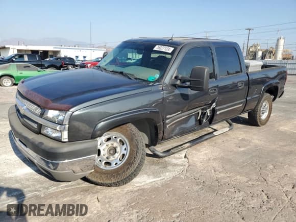 ✅ 2004 Chevrolet Silverado 2500HD LT • VIN: 1GCHC23U34F184471 • Lot: 76327124. Listed on Copart with 63,789 mi. Free auction sales archive from the USA and detailed vehicle history report at DreamBid. Image 1.
