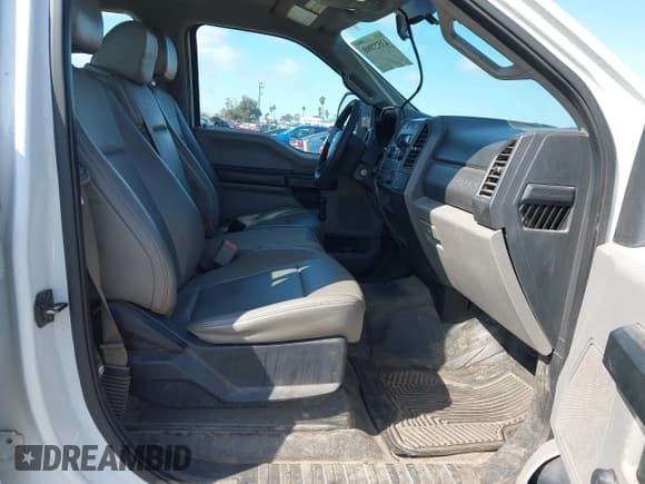 ✅ 2017 Ford F-250 Lariat • VIN: 1FT7W2A60HEB85791 • Лот: 43527008. Опубликован ранее на IAAI с пробегом 84 006 миль. Бесплатный доступ к архиву аукционных продаж из США и подробный отчёт об истории автомобиля на DreamBid. Изображение 5.