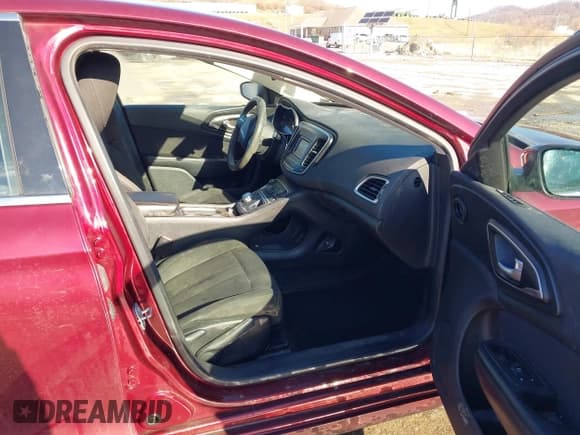 ✅ 2015 Chrysler 200 Limited • VIN: 1C3CCCAB7FN741431 • Lot: 41542158. Listed on IAAI with 147,589 mi. Free auction sales archive from the USA and detailed vehicle history report at DreamBid. Image 5.