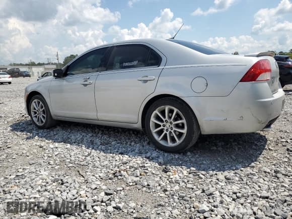 ✅ 2010 Mercury Milan Premier • VIN: 3MEHM0JG9AR630151 • Lot: 68719765. Listed on Copart with 143,335 mi. Free auction sales archive from the USA and detailed vehicle history report at DreamBid. Image 2.