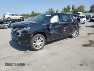 ✅ 2021 Chevrolet Suburban High Country • VIN: 1GNSKGKL3MR346796 • Lot: 71678375. Wystawiony na Copart z przebiegiem Nie podano. Bezpłatny archiwum sprzedaży aukcyjnych z USA i szczegółowy raport historii pojazdu na DreamBid. Zdjęcie 1.