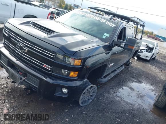 ✅ 2019 Chevrolet Silverado 2500HD LTZ • VIN: 1GC1KTEY8KF145849 • Lot: 43471791. Listed on IAAI with 100,053 mi. Free auction sales archive from the USA and detailed vehicle history report at DreamBid. Image 2.