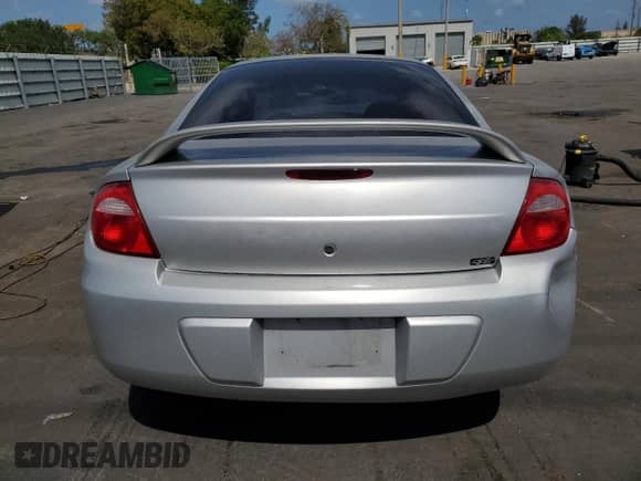 2003 Dodge Neon SXT z VIN 1B3ES56C83D105611, wystawiony jako Copart lot #54482305 z przebiegiem Nie podano mil oraz Szkoda całkowita • Salvage title. Historia ofert i sprzedaży dostępna na DreamBid. Obrazek 6.