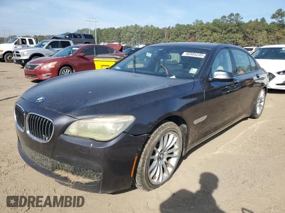 ✅ 2014 BMW 7 Series ALPINA B7 • VIN: WBAYE8C5XED134800 • Лот: 93505235. Опубликован ранее на Copart с пробегом 179 945 миль. Бесплатный доступ к архиву аукционных продаж из США и подробный отчёт об истории автомобиля на DreamBid. Изображение 1.
