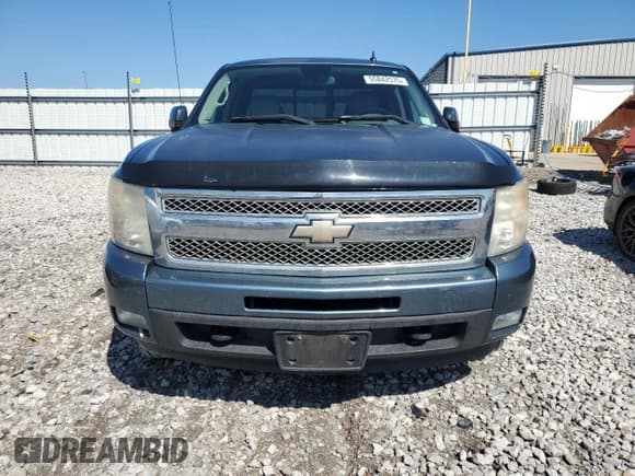 ✅ 2010 Chevrolet Silverado 1500 • VIN: 1GCSKTE24AZ152164 • Lot: 55842575. Wystawiony na Copart z przebiegiem 210 072 mil. Bezpłatny archiwum sprzedaży aukcyjnych z USA i szczegółowy raport historii pojazdu na DreamBid. Zdjęcie 5.