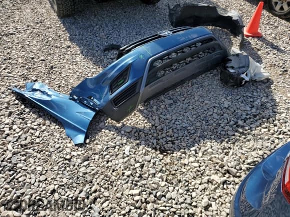 ✅ 2018 Volkswagen Tiguan S • VIN: 3VV0B7AXXJM092765 • Lot: 57324885. Listed on Copart with 156,441 mi. Free auction sales archive from the USA and detailed vehicle history report at DreamBid. Image 12.