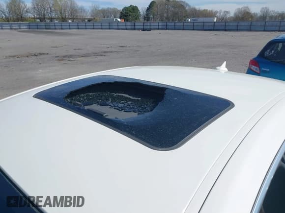 ✅ 2014 Maserati Ghibli S Q4 • VIN: ZAM57RTA2E1086502 • Лот: 41826851. Опубликован ранее на IAAI с пробегом Не указан. Бесплатный доступ к архиву аукционных продаж из США и подробный отчёт об истории автомобиля на DreamBid. Изображение 6.