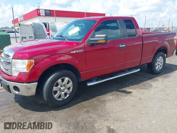 ✅ 2014 Ford F-150 XL • VIN: 1FTFX1CF1EFA41561 • Lot: 43130632. Wystawiony na IAAI z przebiegiem 198 072 mil. Bezpłatny archiwum sprzedaży aukcyjnych z USA i szczegółowy raport historii pojazdu na DreamBid. Zdjęcie 2.