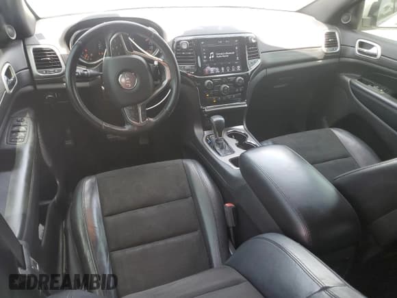 ✅ 2020 Jeep Grand Cherokee Altitude • VIN: 1C4RJEAG6LC129022 • Lot: 55476455. Listed on Copart with 120,625 mi. Free auction sales archive from the USA and detailed vehicle history report at DreamBid. Image 8.