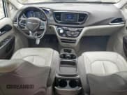 ✅ 2017 Chrysler Pacifica Touring L • VIN: 2C4RC1BG1HR702473 • Лот: 57705575. Опубликован ранее на Copart с пробегом 152 445 миль. Бесплатный доступ к архиву аукционных продаж из США и подробный отчёт об истории автомобиля на DreamBid. Изображение 8.
