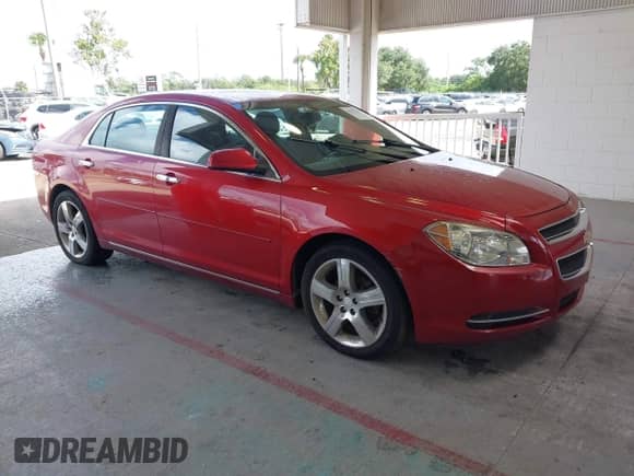 2012 Chevrolet Malibu 1LT с VIN 1G1ZC5E03CF284982, выставлен на аукционе IAAI как лот 43379149 с пробегом 200 196 миль миль и . История ставок и продаж доступна на DreamBid. Изображение 1.