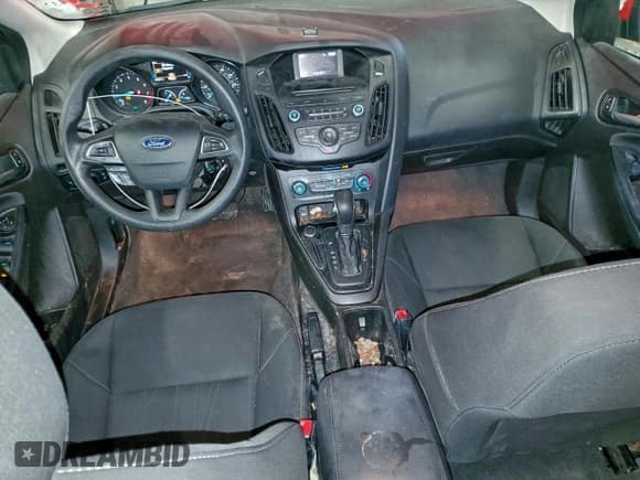 ✅ 2017 Ford Focus SE • VIN: 1FADP3F28HL226178 • Lot: 93750225. Wystawiony na Copart z przebiegiem 150 897 mil. Bezpłatny archiwum sprzedaży aukcyjnych z USA i szczegółowy raport historii pojazdu na DreamBid. Zdjęcie 8.