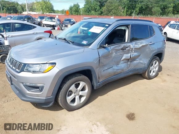 ✅ 2019 Jeep Compass Latitude • VIN: 3C4NJDBB4KT647418 • Лот: 43030266. Опубликован ранее на IAAI с пробегом 60 112 миль. Бесплатный доступ к архиву аукционных продаж из США и подробный отчёт об истории автомобиля на DreamBid. Изображение 18.