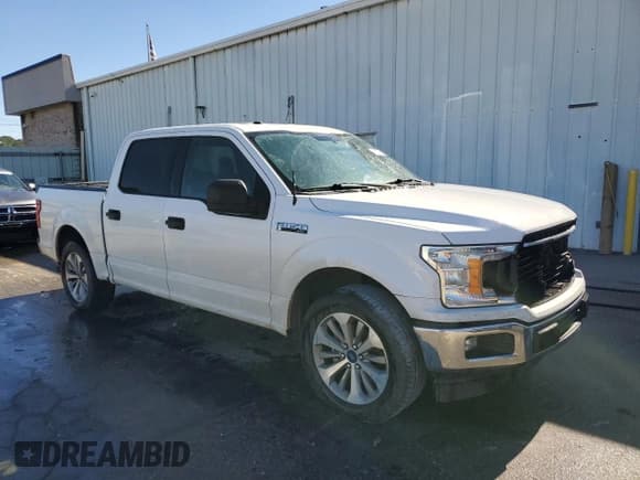 ✅ 2018 Ford F-150 XL • VIN: 1FTEW1CB5JFD14975 • Lot: 91578125. Wystawiony na Copart z przebiegiem 175 470 mil. Bezpłatny archiwum sprzedaży aukcyjnych z USA i szczegółowy raport historii pojazdu na DreamBid. Zdjęcie 4.