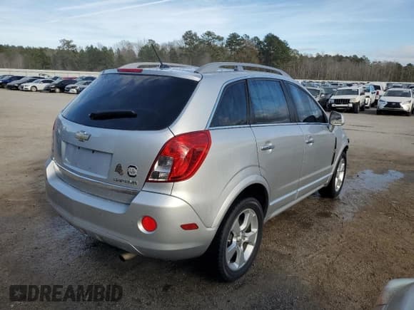✅ 2014 Chevrolet Captiva Sport LTZ • VIN: 3GNAL4EKXES603686 • Lot: 38782564. Wystawiony na Copart z przebiegiem 151 891 mil. Bezpłatny archiwum sprzedaży aukcyjnych z USA i szczegółowy raport historii pojazdu na DreamBid. Zdjęcie 3.