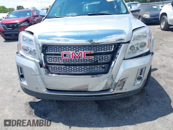 ✅ 2015 GMC Terrain SLT • VIN: 2GKFLTE31F6207961 • Lot: 42481901. Wystawiony na IAAI z przebiegiem 70 139 mil. Bezpłatny archiwum sprzedaży aukcyjnych z USA i szczegółowy raport historii pojazdu na DreamBid. Zdjęcie 6.