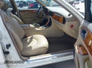 ✅ 1998 Jaguar XJ Vanden Plas • VIN: SAJKX6244WC842758 • Лот: 42591587. Опубликован ранее на IAAI с пробегом 206 724 миль. Бесплатный доступ к архиву аукционных продаж из США и подробный отчёт об истории автомобиля на DreamBid. Изображение 5.